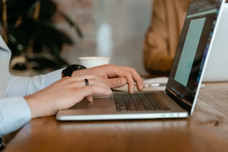 Grammarwaves Explained: Features, Search Intent, and Safer Alternatives